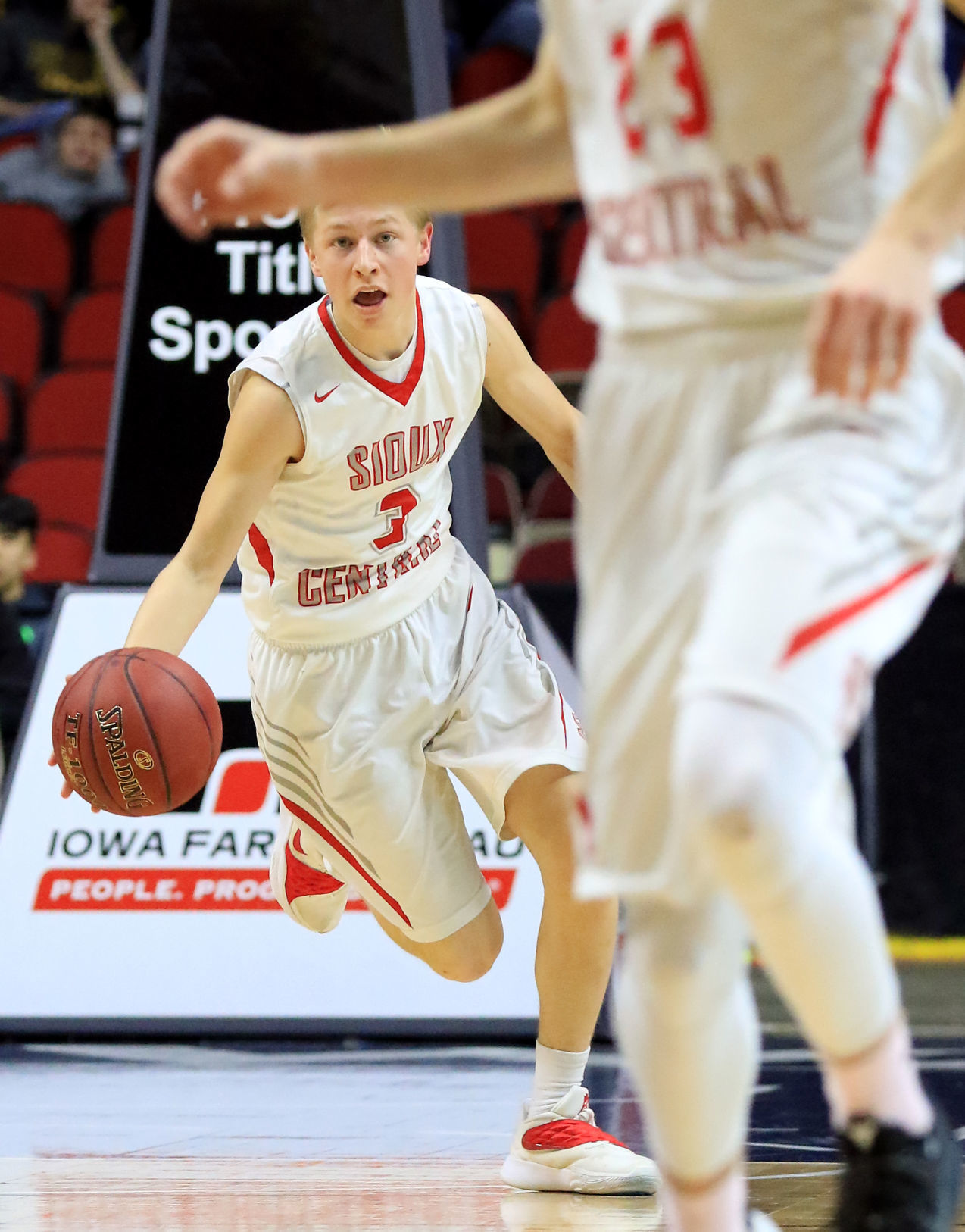 030419-SiouxCentral-Alburnett-002
